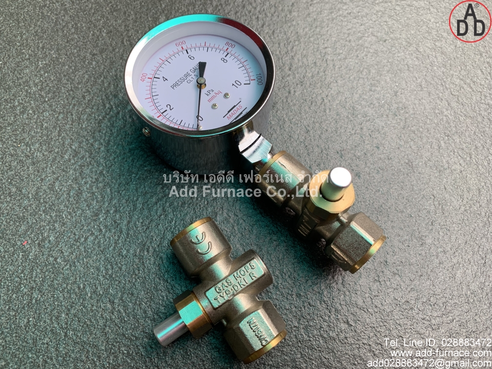 Pressure Gauge With Push Button Valve 3/8inch (1)